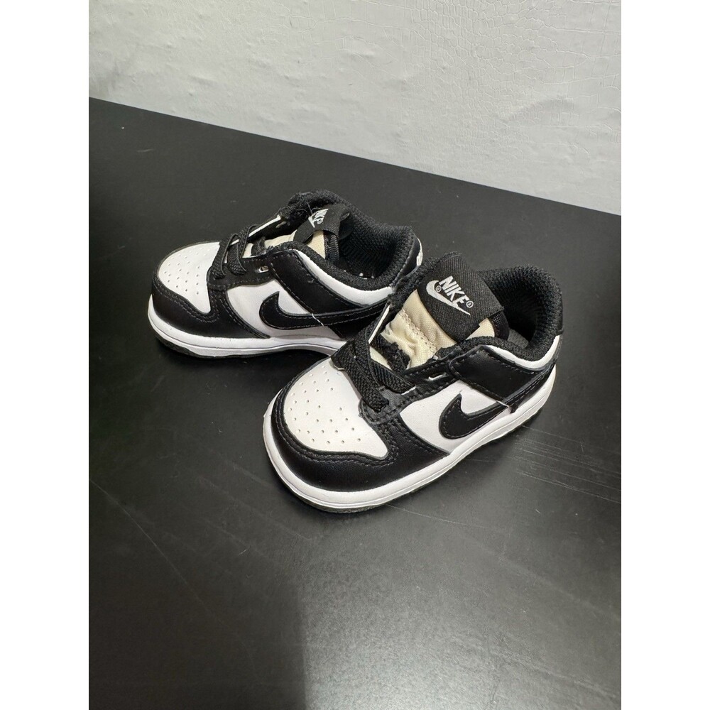 Size 4c Nike SB Dunk Low Toddler’s Shoe - Black/White